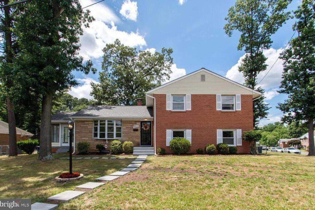 Home In College Park Exterior photo